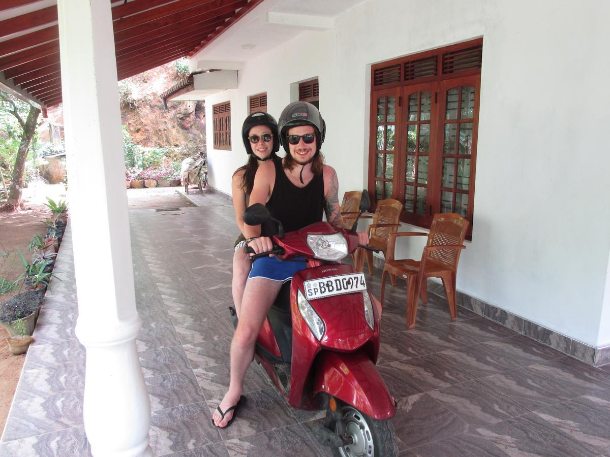 Maneesha Guest House Weligama Exterior photo